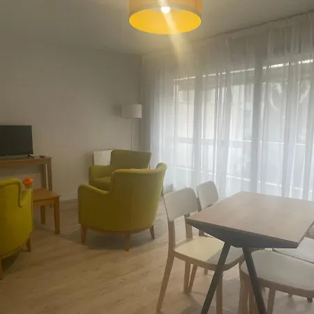 Domitys Plaisance 4* פריז