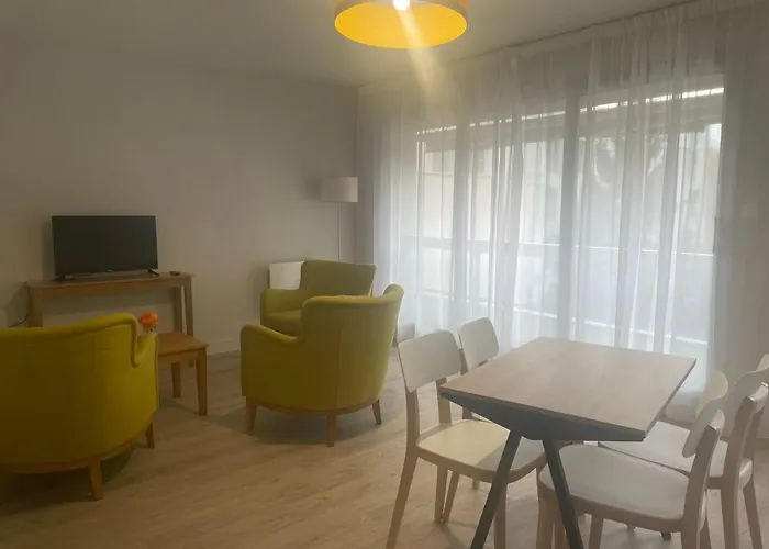 Domitys Plaisance 4* פריז